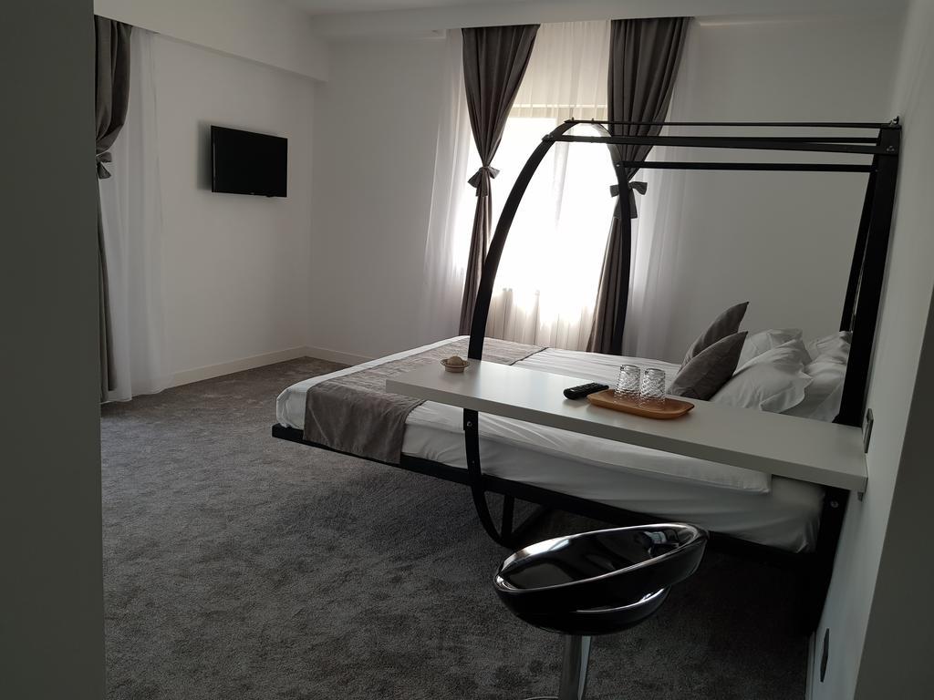 Heaven Guesthouse Corbeni Buitenkant foto