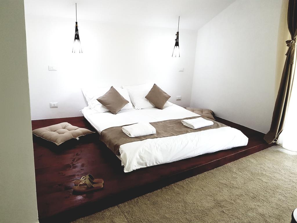 Heaven Guesthouse Corbeni Buitenkant foto