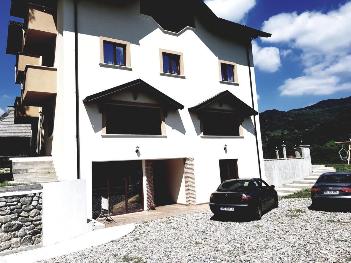 Heaven Guesthouse Corbeni Buitenkant foto