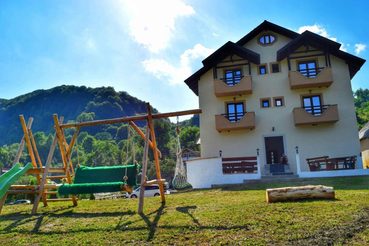 Heaven Guesthouse Corbeni Buitenkant foto