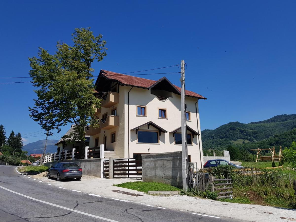 Heaven Guesthouse Corbeni Buitenkant foto