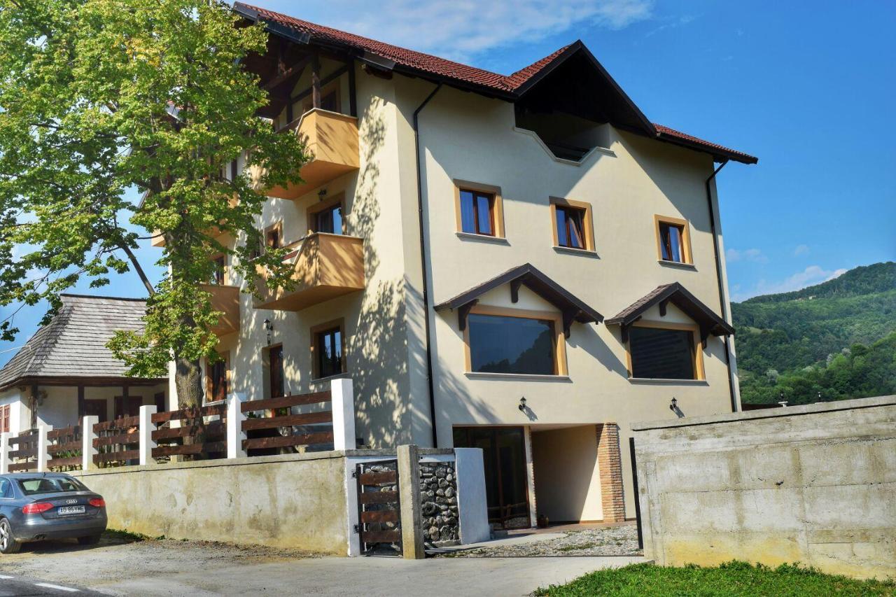 Heaven Guesthouse Corbeni Buitenkant foto